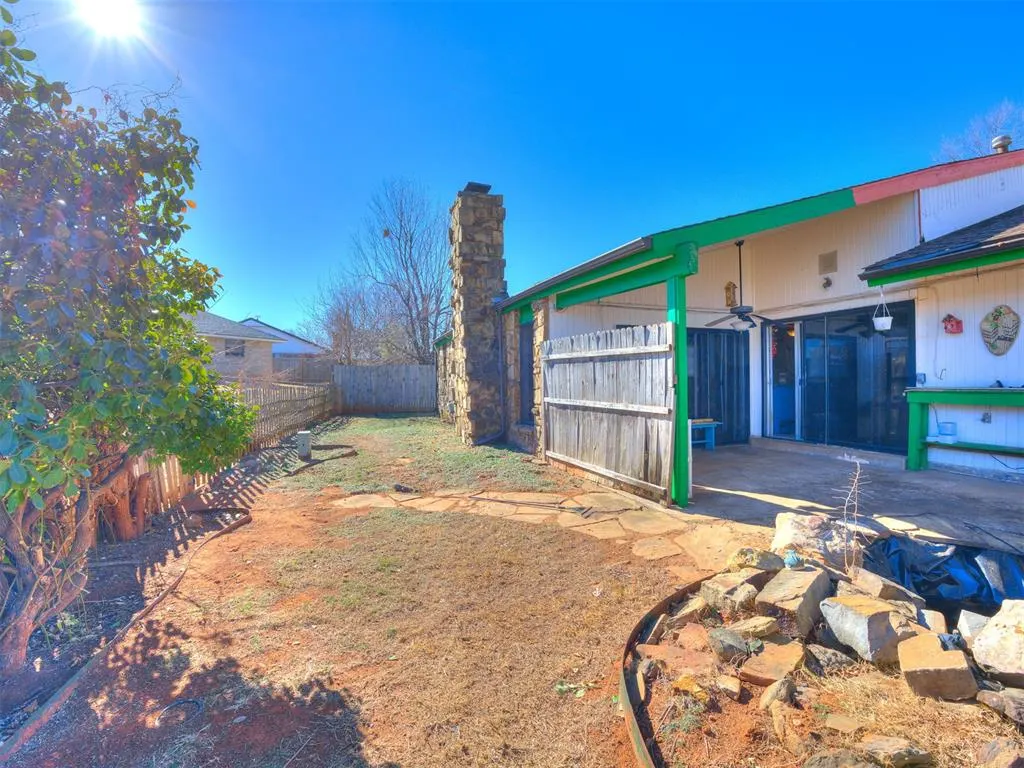 Photo 19 — 6624 Woodridge Avenue, Oklahoma City, OK 73132