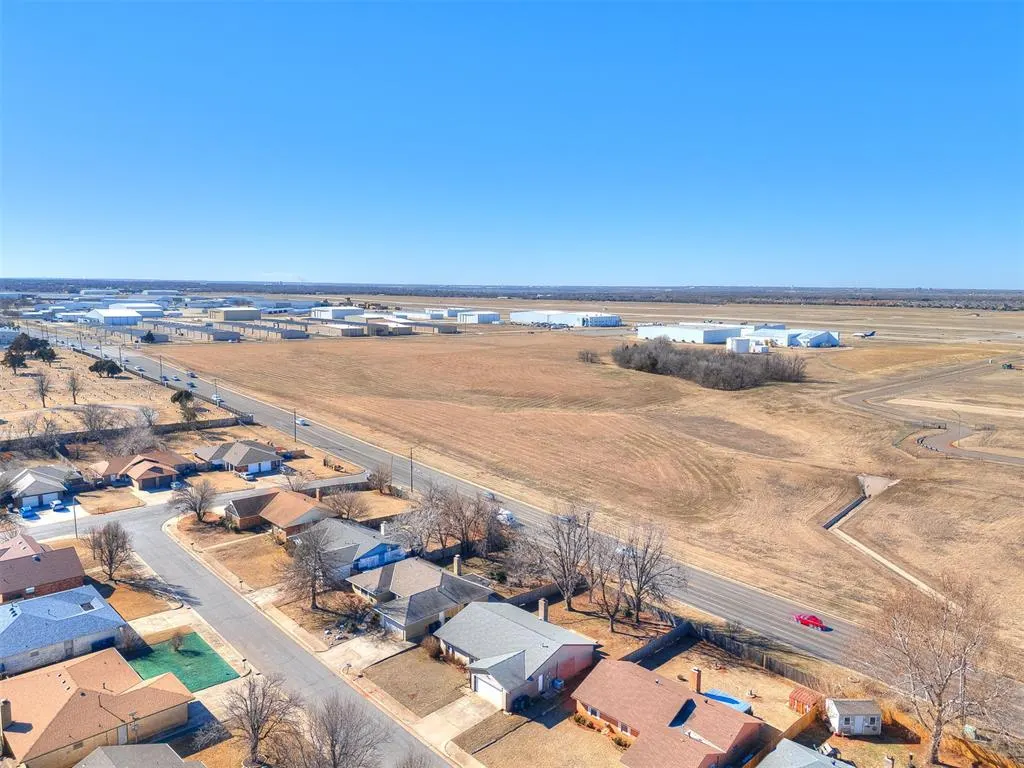 Photo 24 — 6624 Woodridge Avenue, Oklahoma City, OK 73132