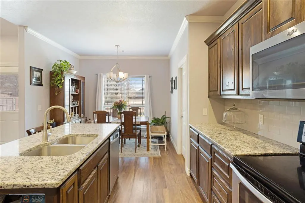 Photo 9 — 597 Edgewood Circle, Durant, OK 74701