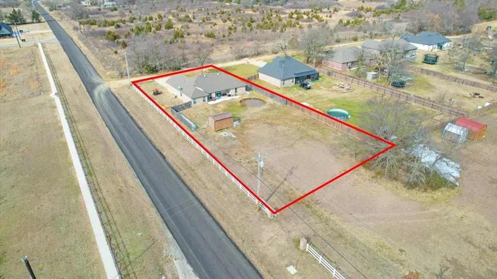 Photo 42 — 597 Edgewood Circle, Durant, OK 74701