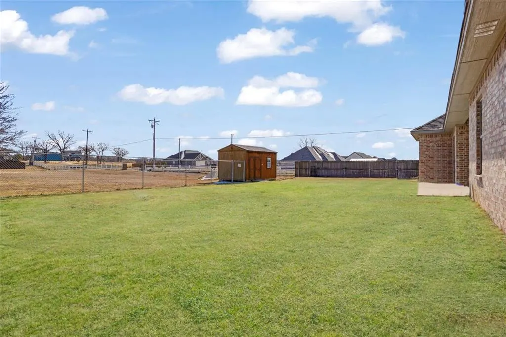 Photo 34 — 597 Edgewood Circle, Durant, OK 74701