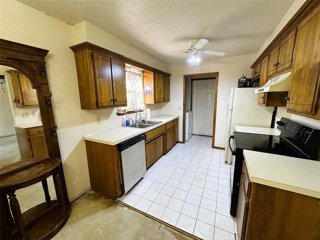 Photo 7 — 2007 Mary Avenue, Seminole, OK 74868