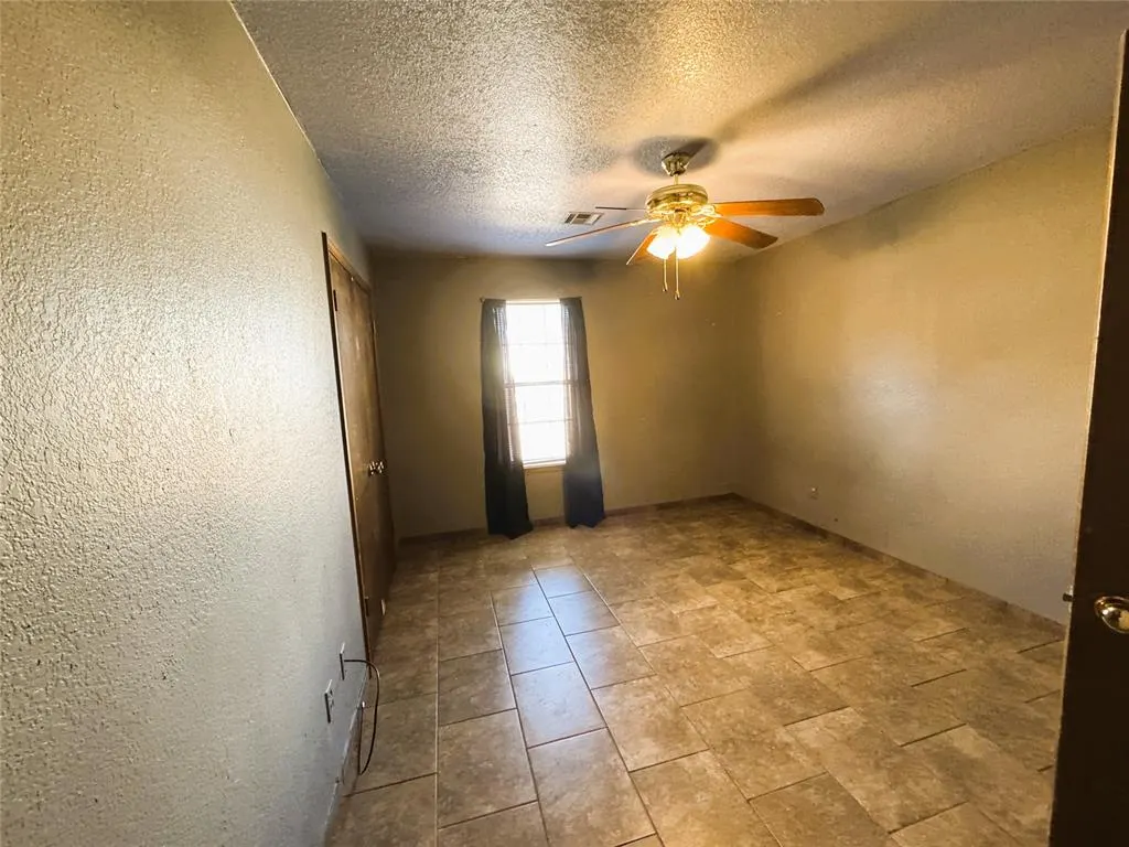 Photo 10 — 2007 Mary Avenue, Seminole, OK 74868