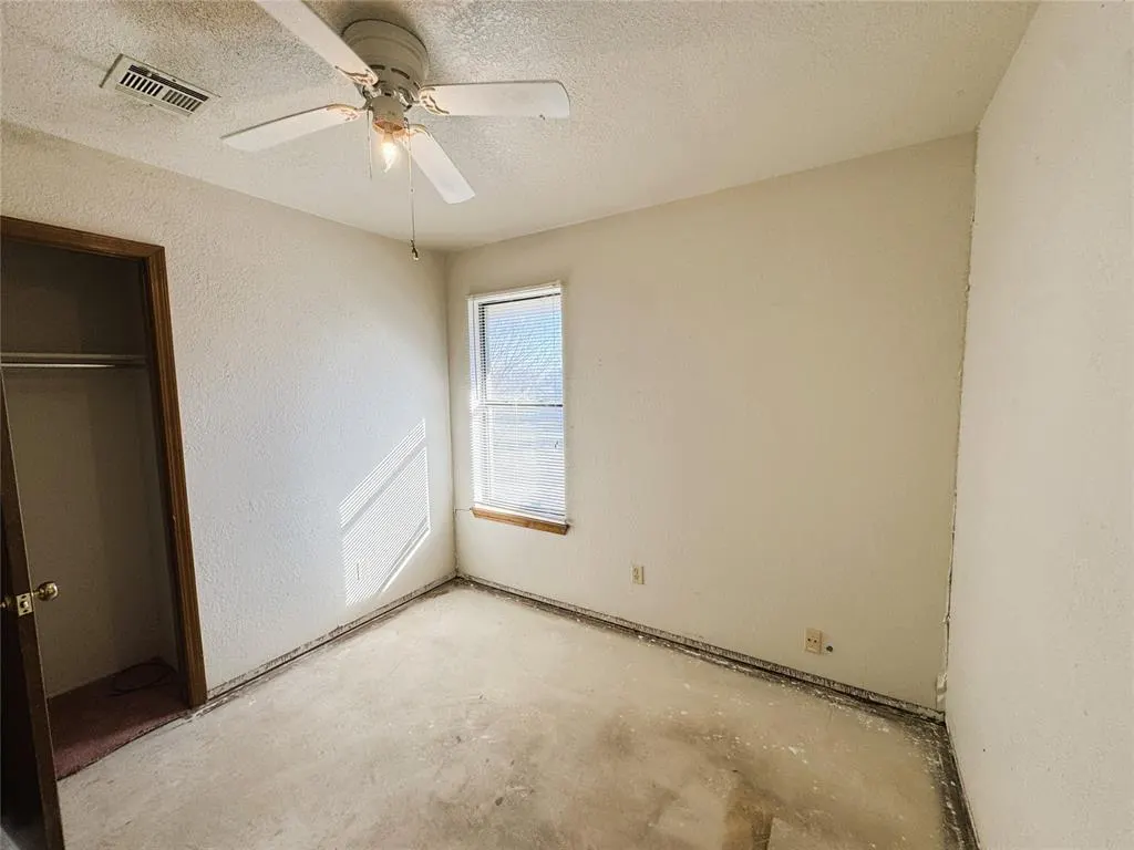 Photo 12 — 2007 Mary Avenue, Seminole, OK 74868
