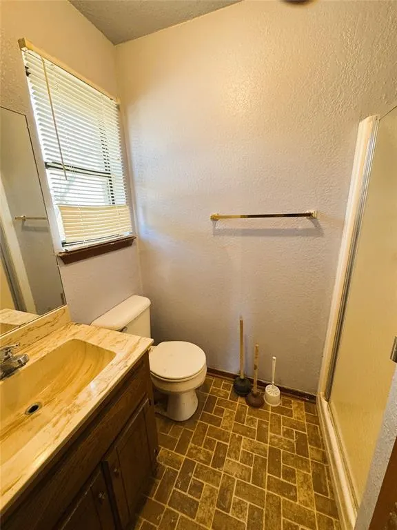 Photo 15 — 2007 Mary Avenue, Seminole, OK 74868