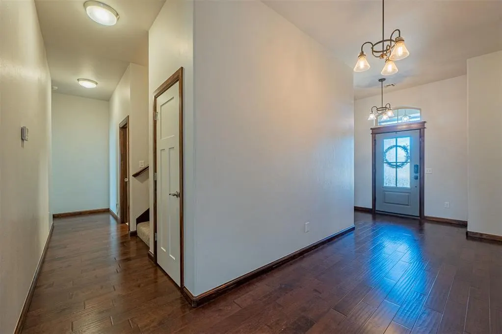 Photo 8 — 6140 Oxnard Street, Edmond, OK 73034