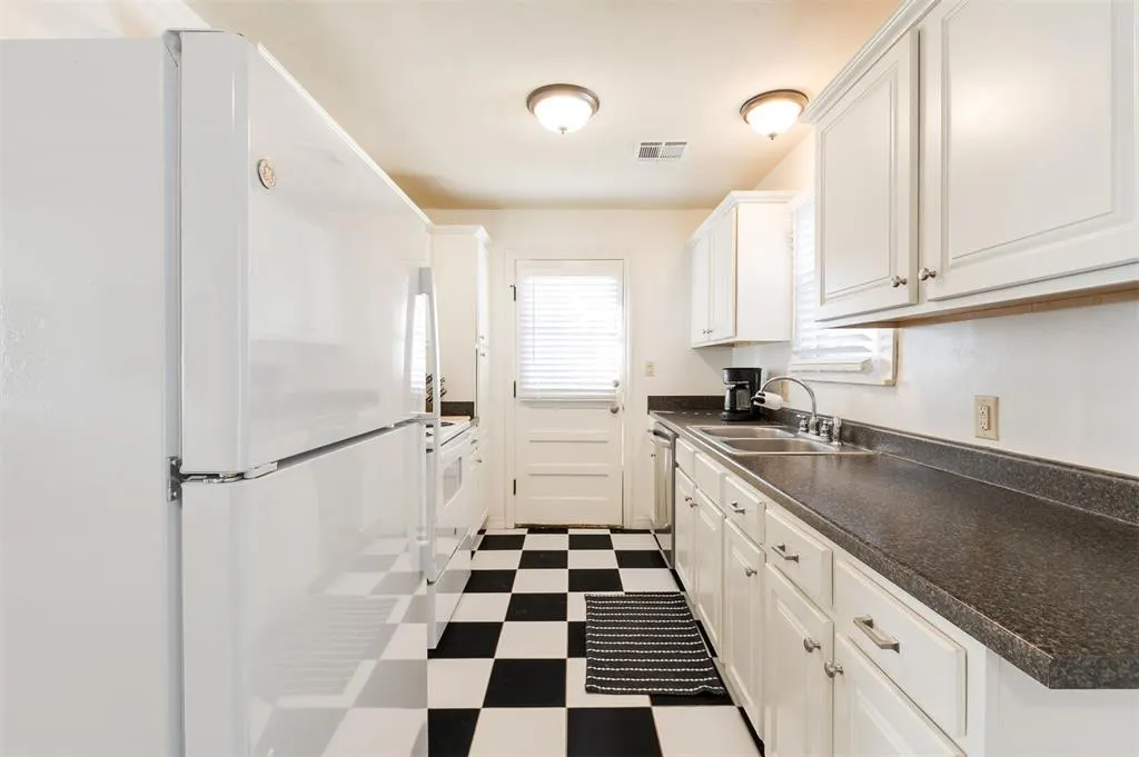 Photo 5 — 7117 NW 45th Street, Bethany, OK 73008