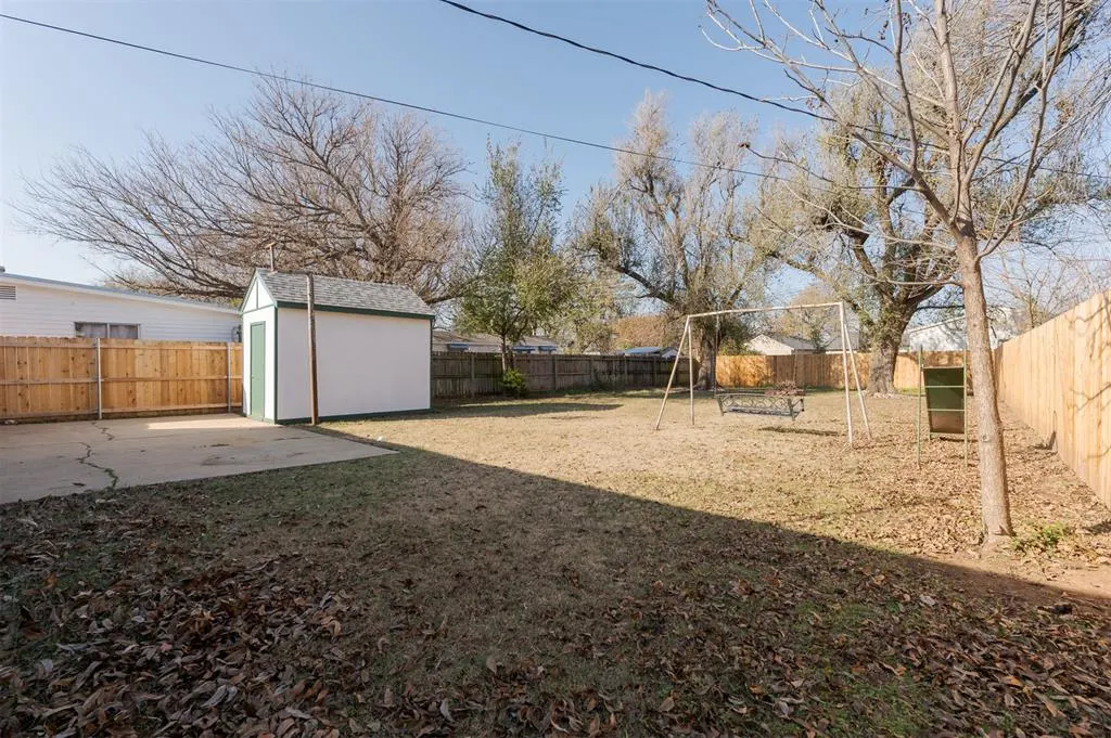 Photo 13 — 7117 NW 45th Street, Bethany, OK 73008