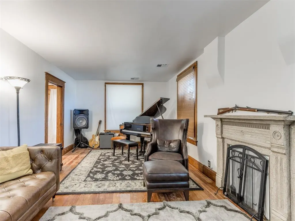 Photo 6 — 316 W Vilas Avenue, Guthrie, OK 73044