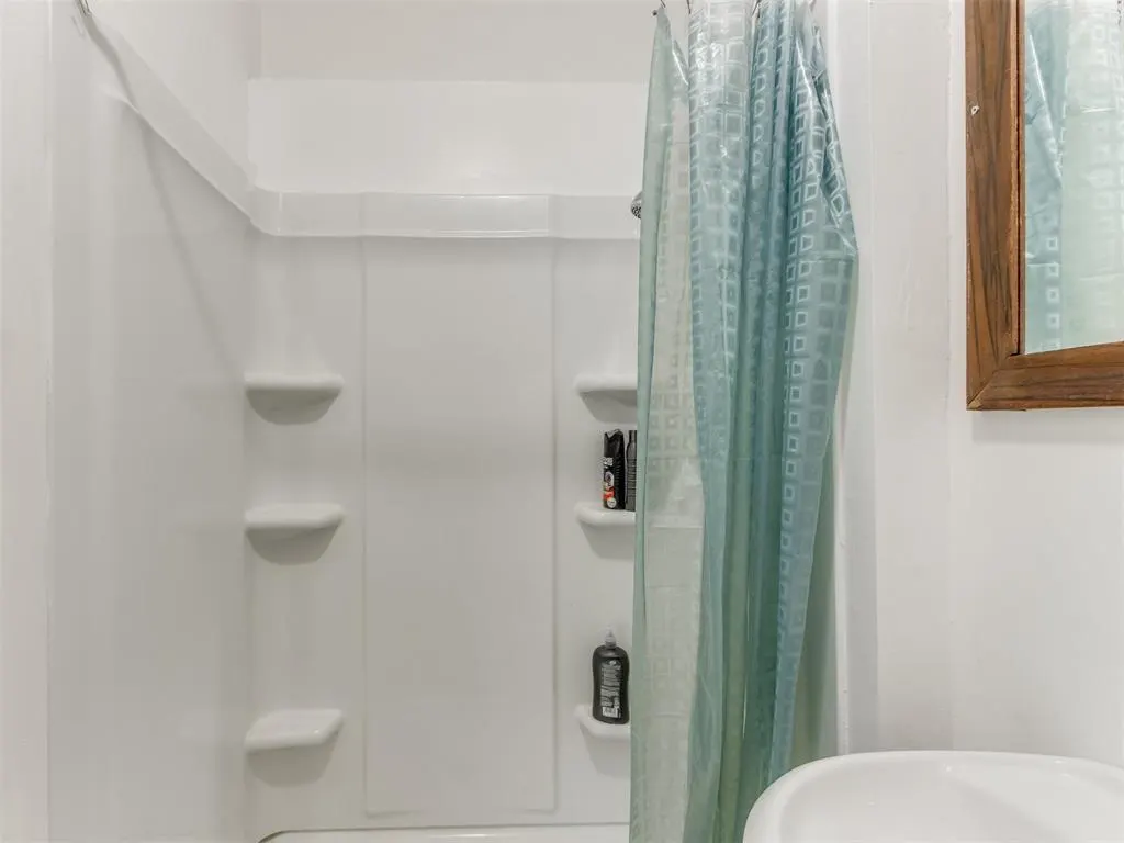 Photo 19 — 316 W Vilas Avenue, Guthrie, OK 73044