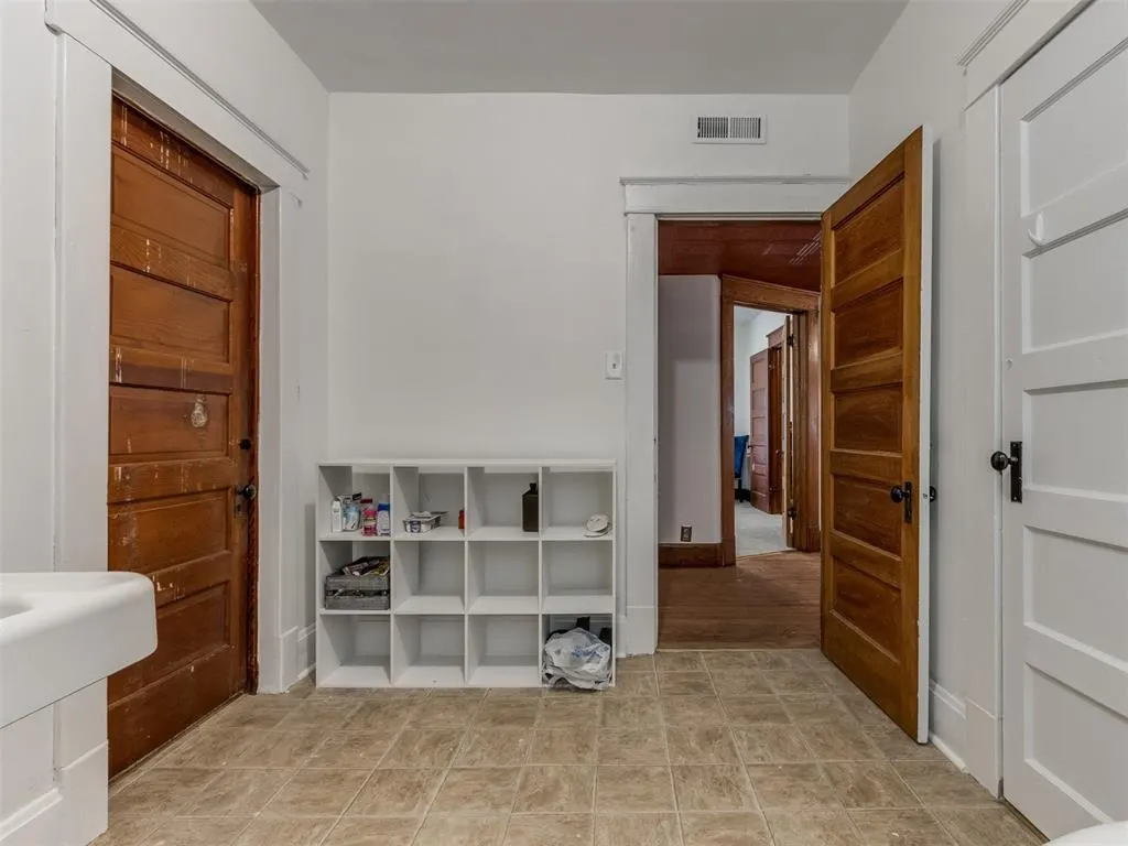 Photo 25 — 316 W Vilas Avenue, Guthrie, OK 73044