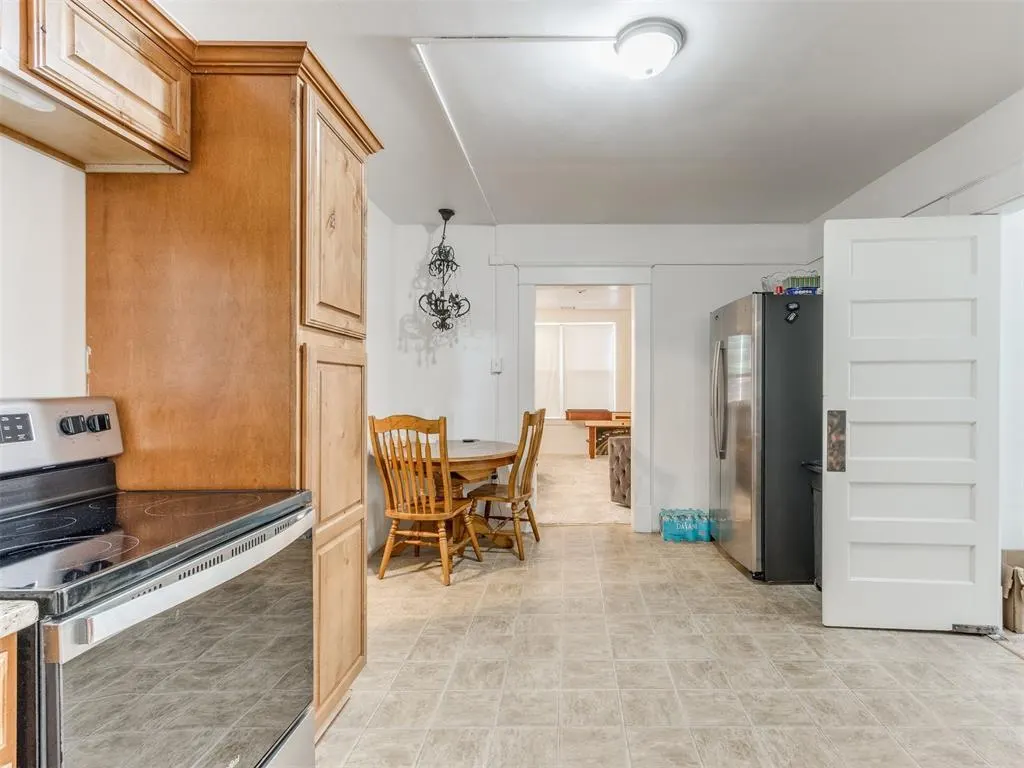 Photo 38 — 316 W Vilas Avenue, Guthrie, OK 73044