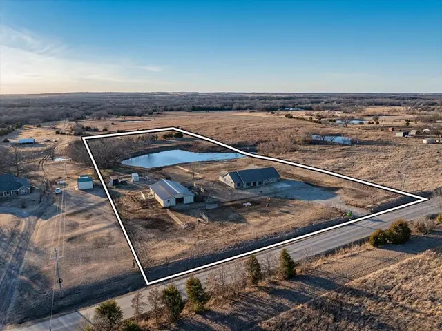 Photo 4 — 103409 S 3520 Road, Prague, OK 74864