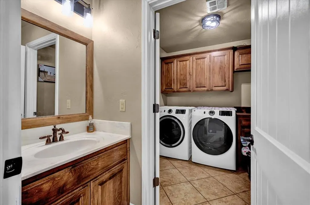 Photo 36 — 103409 S 3520 Road, Prague, OK 74864