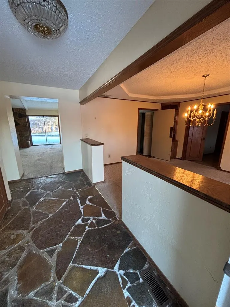 Photo 5 — 11305 Quail Creek Road, Oklahoma City, OK 73120