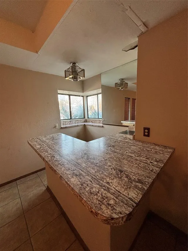 Photo 7 — 11305 Quail Creek Road, Oklahoma City, OK 73120