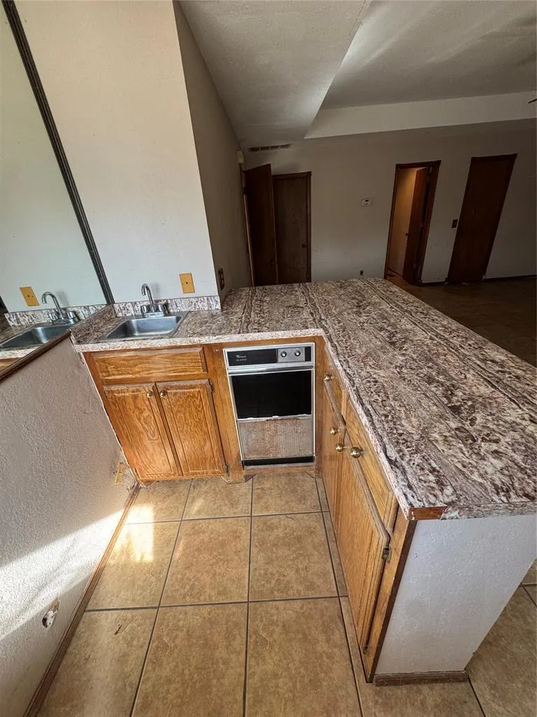 Photo 15 — 11305 Quail Creek Road, Oklahoma City, OK 73120