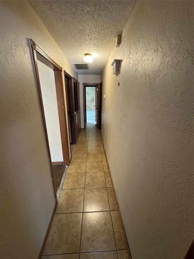 Photo 18 — 11305 Quail Creek Road, Oklahoma City, OK 73120
