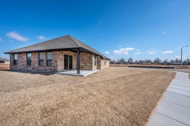 Photo 17 — 1921 Sage Valley Terrace, Yukon, OK 73099