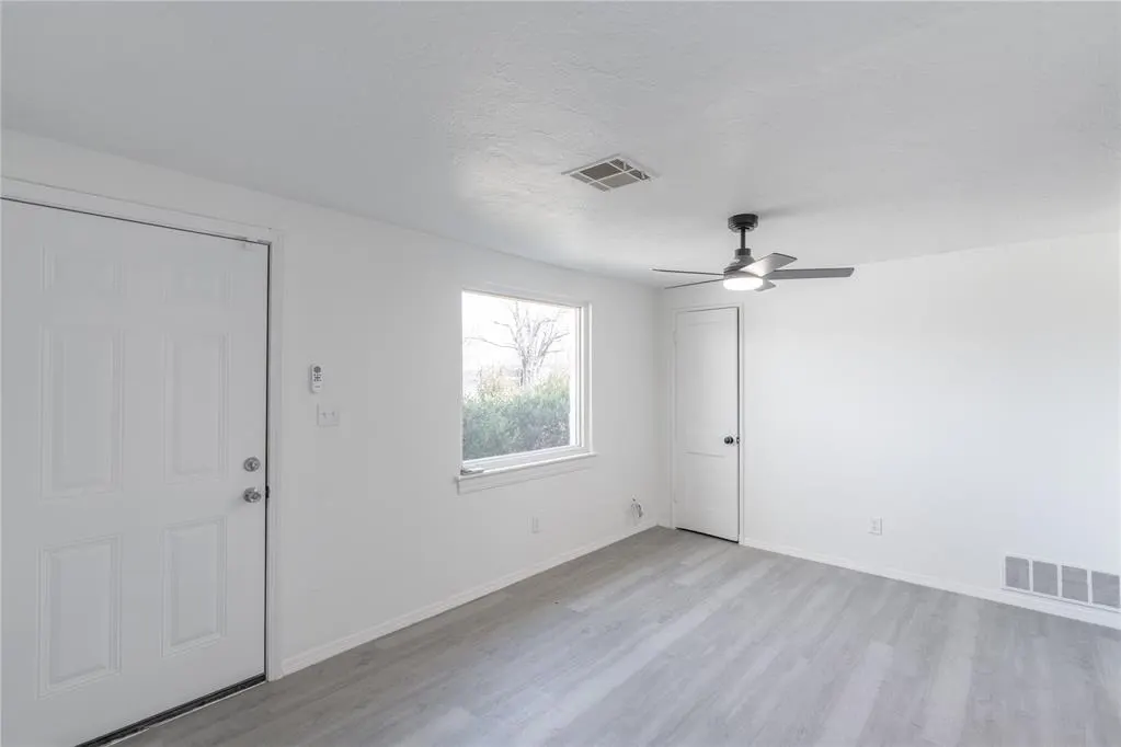 Photo 8 — 3105 Wright Avenue, Spencer, OK 73084