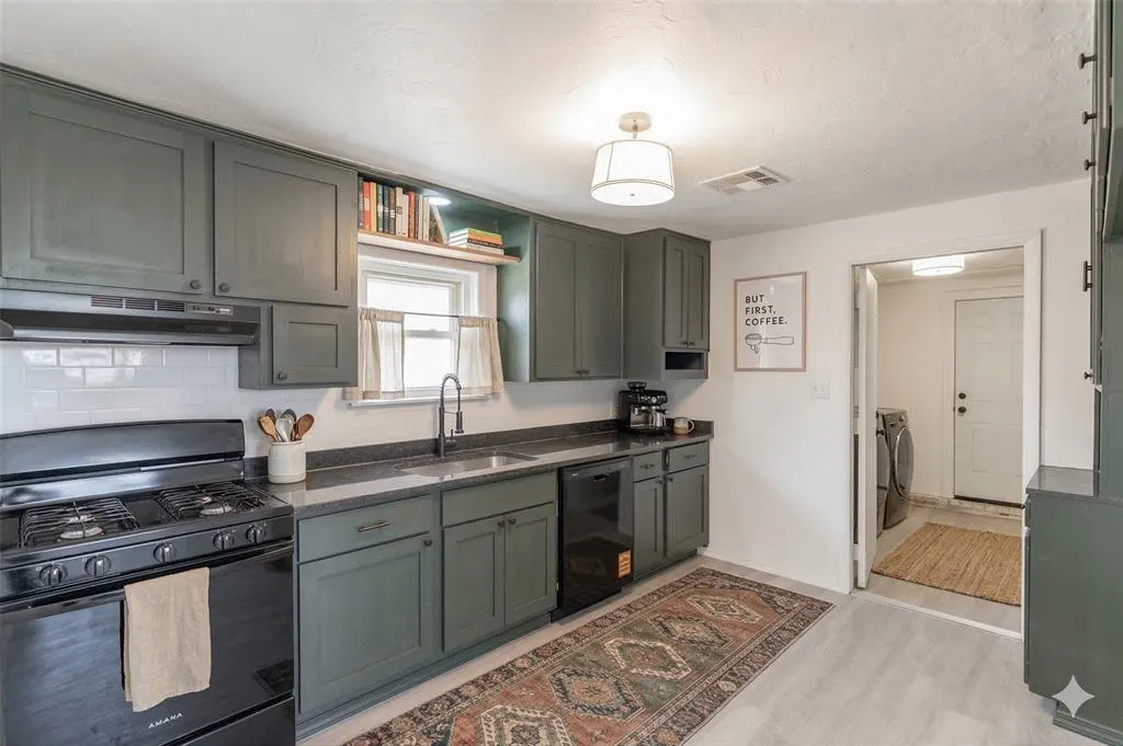 Photo 2 — 3105 Wright Avenue, Spencer, OK 73084