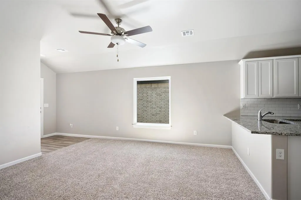 Photo 5 — 12728 Carrara Lane, Yukon, OK 73099