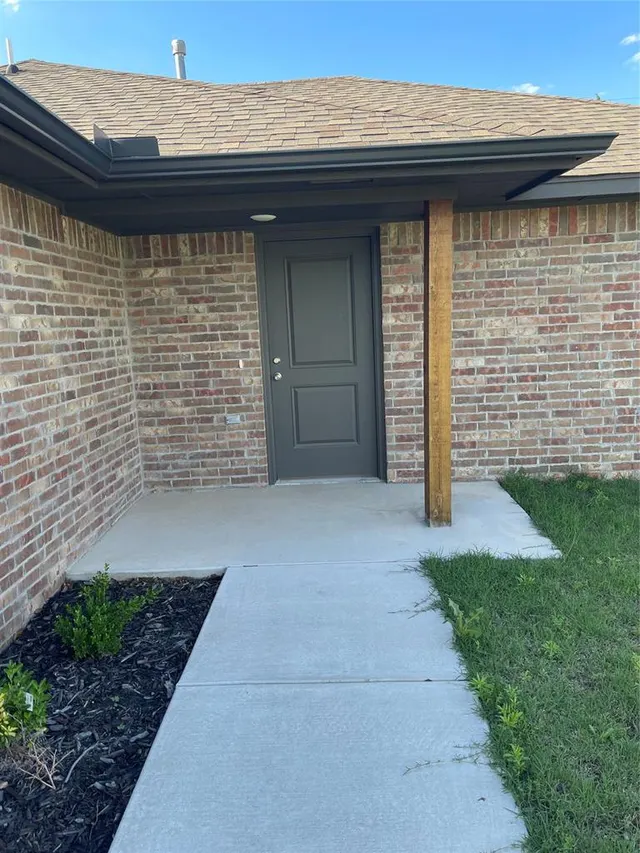 Photo 3 — 12505 NE 36th Street, Spencer, OK 73084