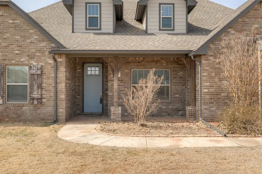 Photo 8 — 13675 Creek View Drive, Edmond, OK 73025