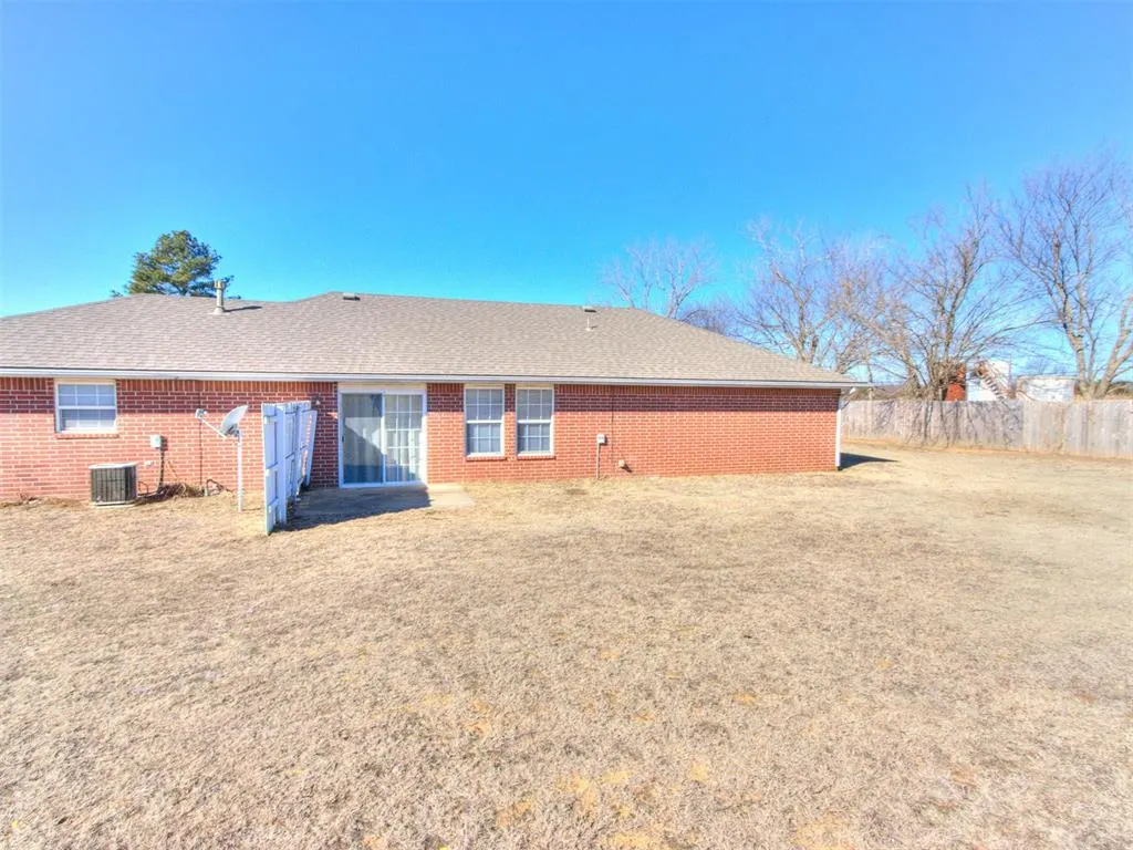 Photo 42 — 42904 Westech Road 42904 + 42906, Shawnee, OK 74804