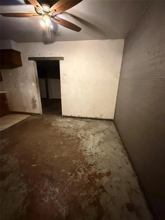 Photo 6 — 5924 N College Street, Warr Acres, OK 73122