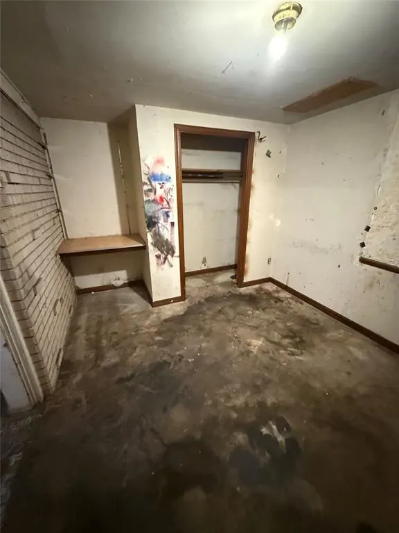 Photo 21 — 5924 N College Street, Warr Acres, OK 73122