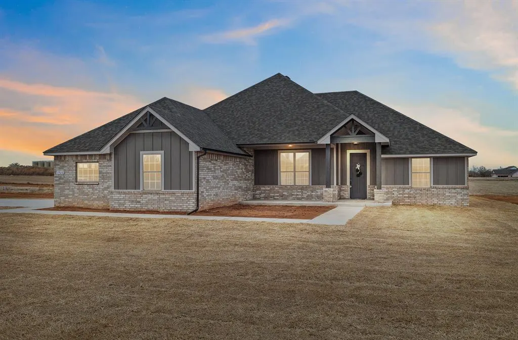 Photo 3 — 1922 Valley Ranch Road, Blanchard, OK 73010