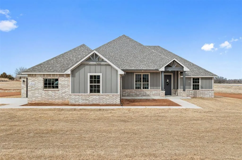 Photo 4 — 1922 Valley Ranch Road, Blanchard, OK 73010