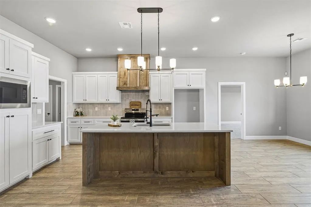 Photo 16 — 1922 Valley Ranch Road, Blanchard, OK 73010