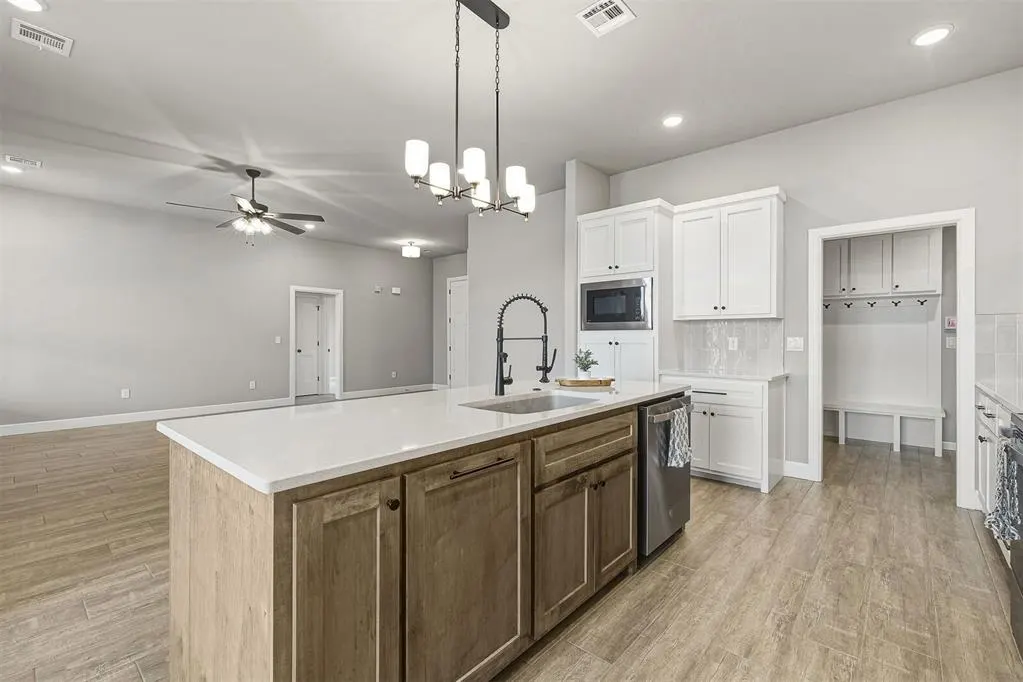 Photo 17 — 1922 Valley Ranch Road, Blanchard, OK 73010