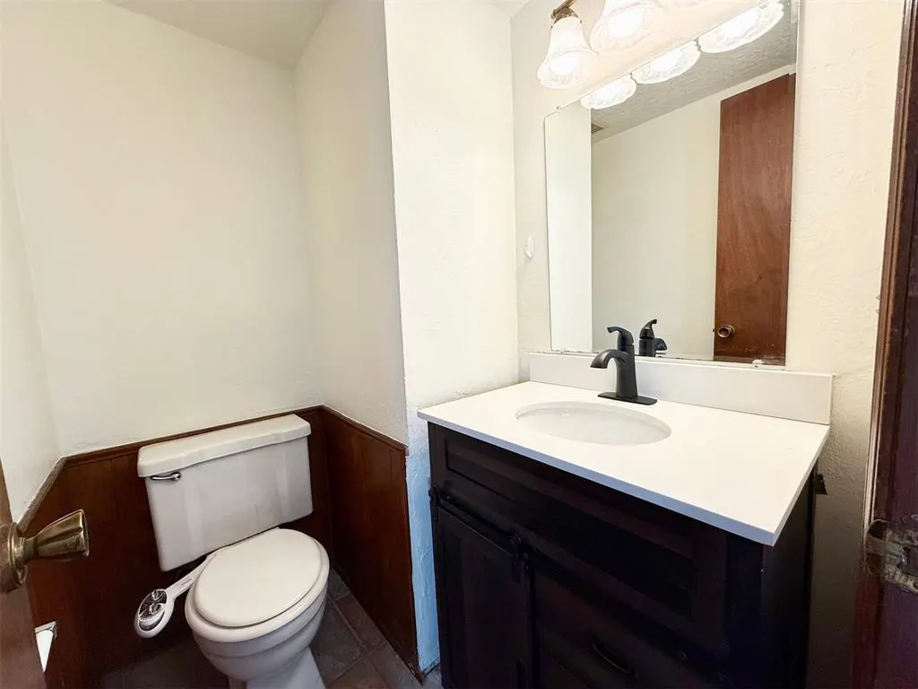 Photo 10 — 214 Justin Drive, Norman, OK 73071