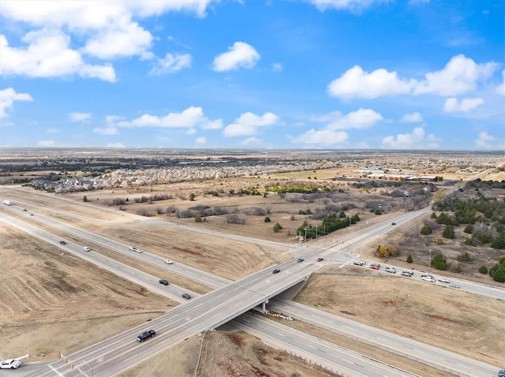 Photo 2 — 14333 N Council Road, Oklahoma City, OK 73142