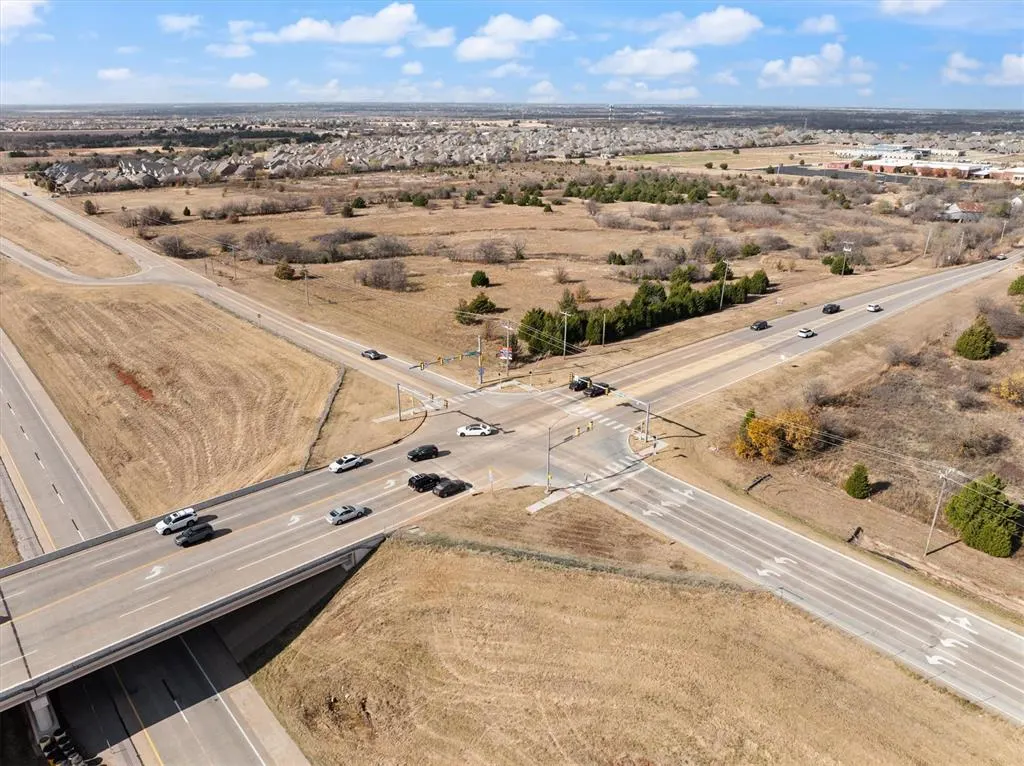 Photo 4 — 14333 N Council Road, Oklahoma City, OK 73142