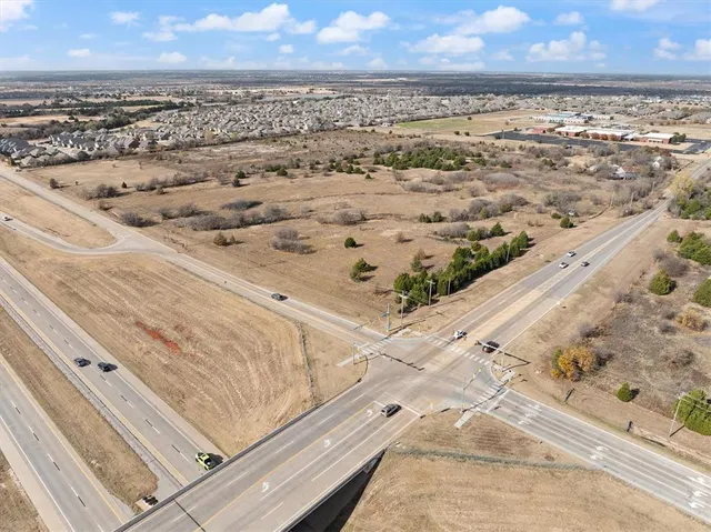 Photo 5 — 14333 N Council Road, Oklahoma City, OK 73142