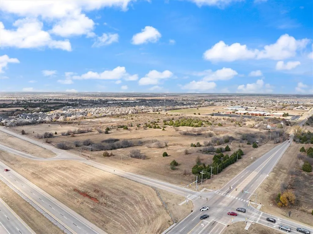 Photo 7 — 14333 N Council Road, Oklahoma City, OK 73142