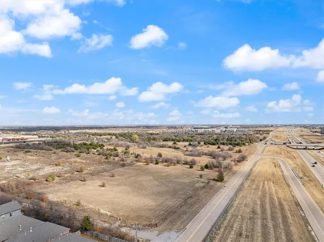 Photo 8 — 14333 N Council Road, Oklahoma City, OK 73142