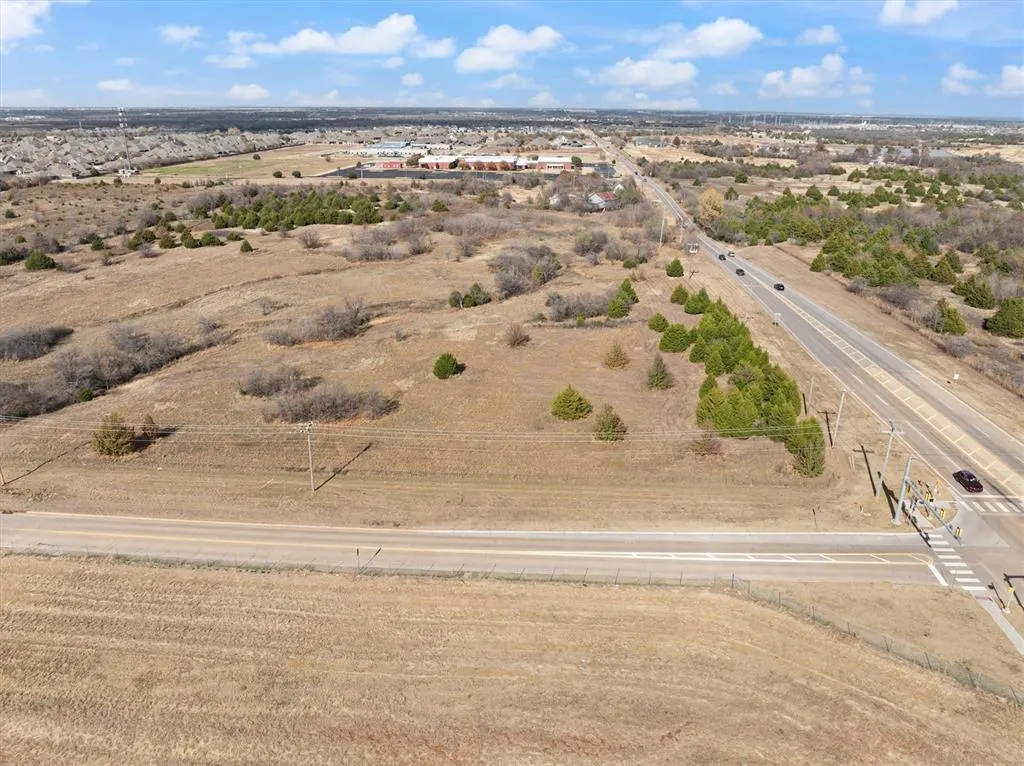 Photo 17 — 14333 N Council Road, Oklahoma City, OK 73142