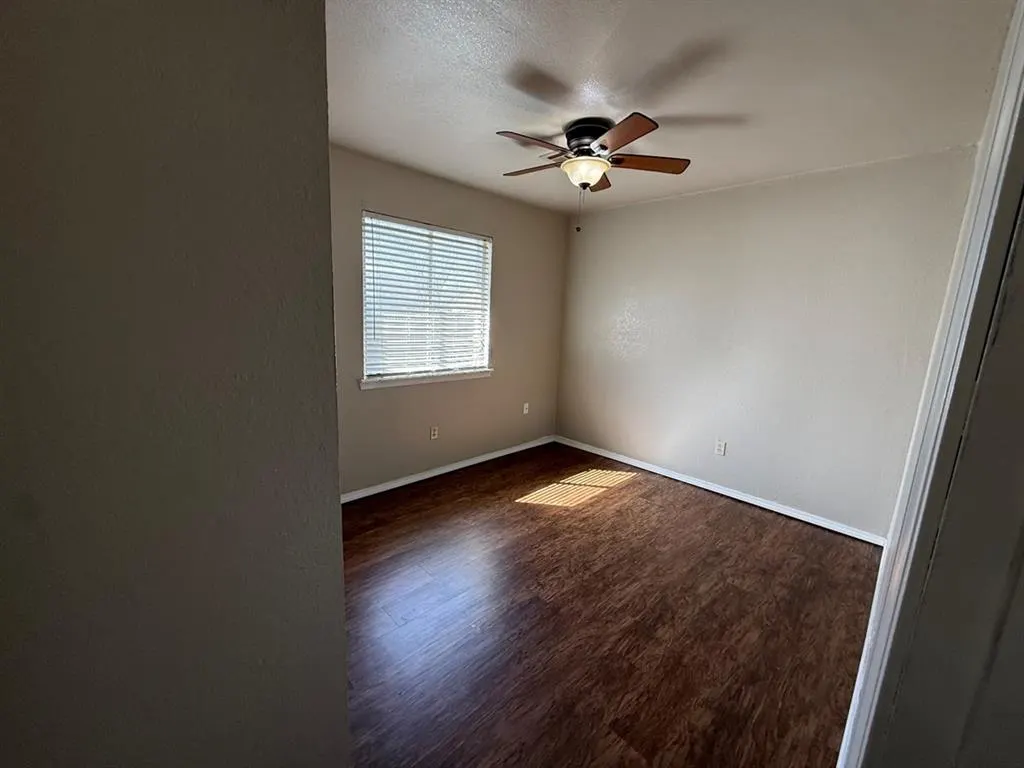 Photo 3 — 1013 Mercury Circle, Edmond, OK 73003