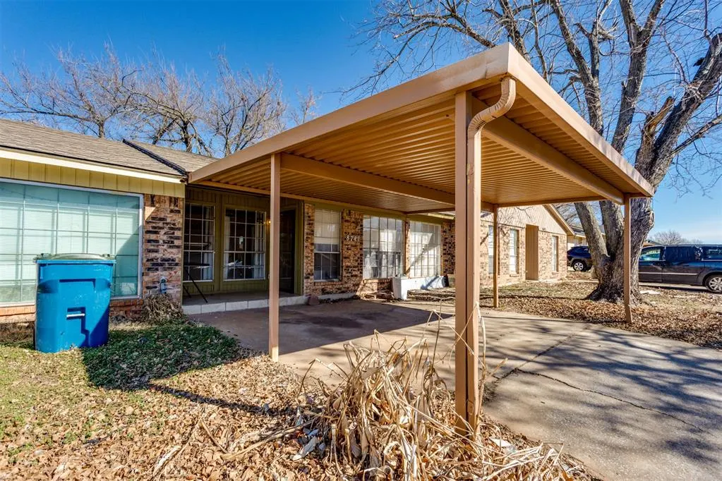 Photo 2 — 8741 Saint George Way, Midwest City, OK 73110