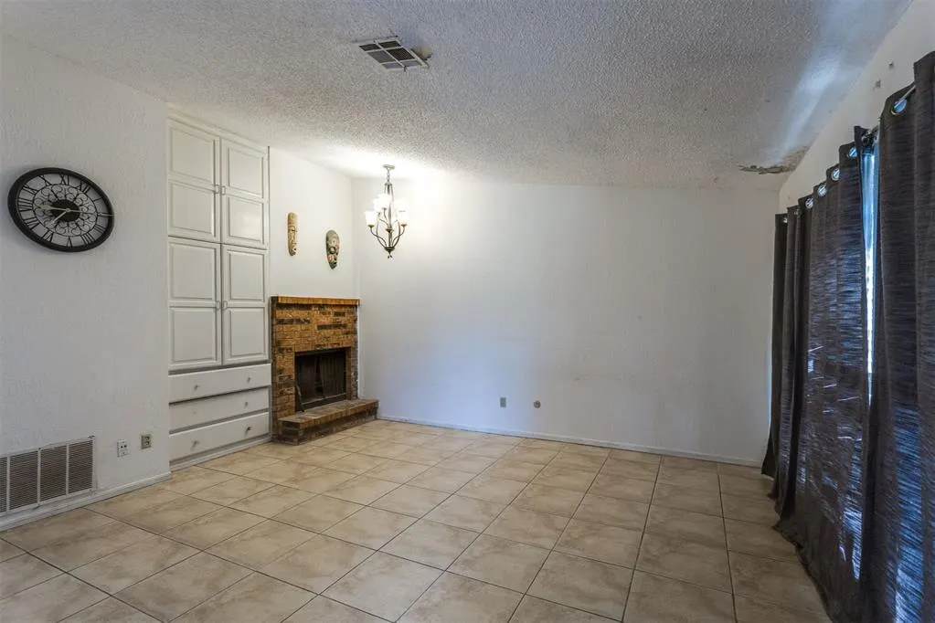 Photo 5 — 8741 Saint George Way, Midwest City, OK 73110