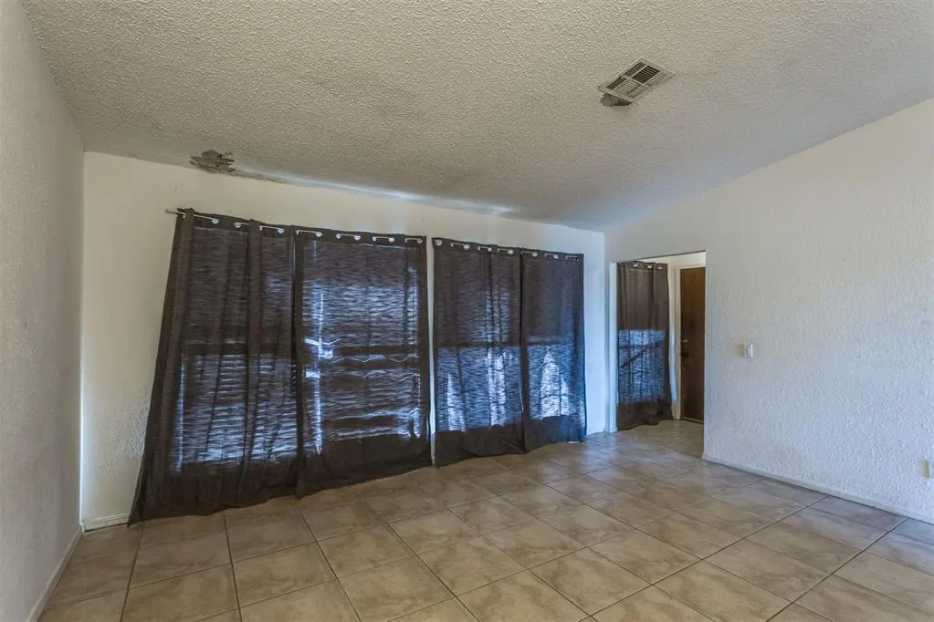 Photo 9 — 8741 Saint George Way, Midwest City, OK 73110