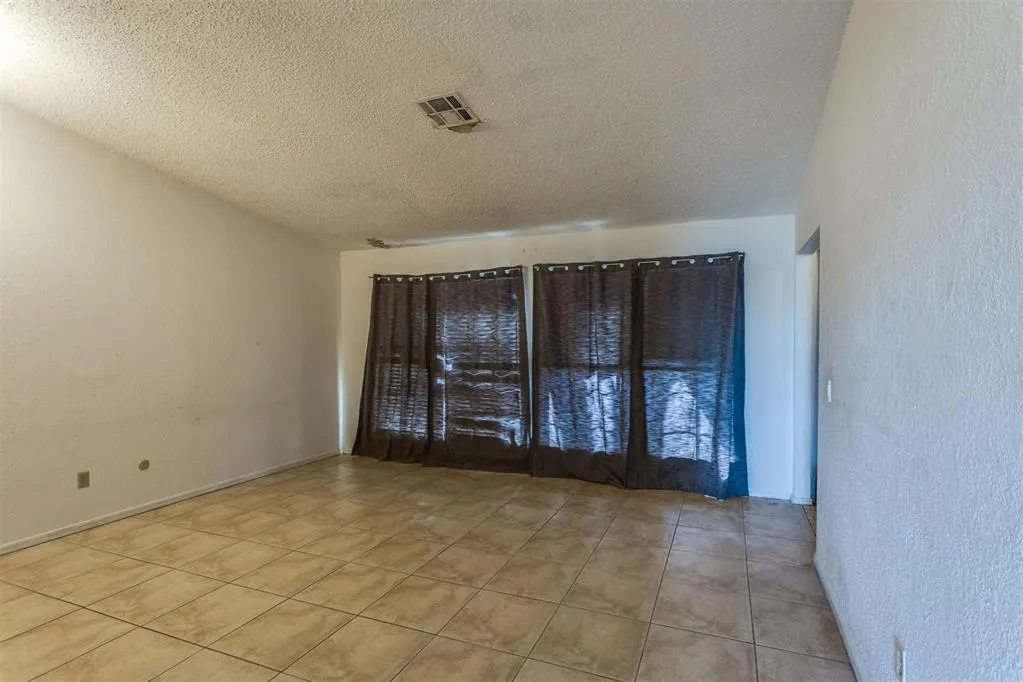 Photo 10 — 8741 Saint George Way, Midwest City, OK 73110