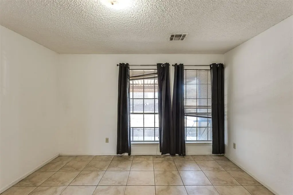 Photo 12 — 8741 Saint George Way, Midwest City, OK 73110
