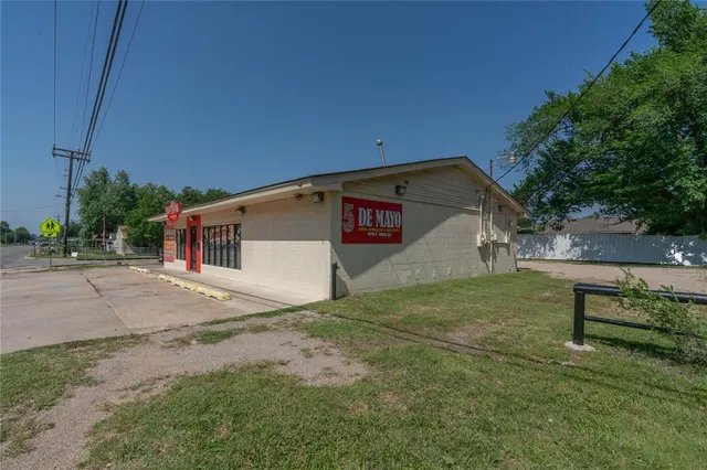 Photo 2 — 3700 S Portland Avenue, Oklahoma City, OK 73119