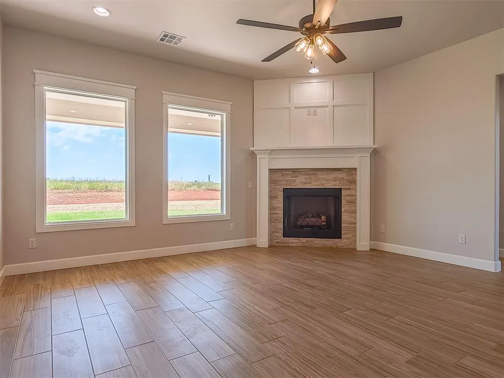 Photo 9 — 29094 Magnolia Drive, Cashion, OK 73016